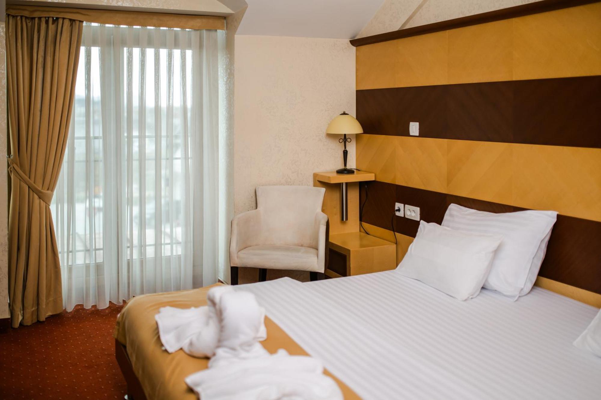 Hotel Marshal Niksic Exterior photo